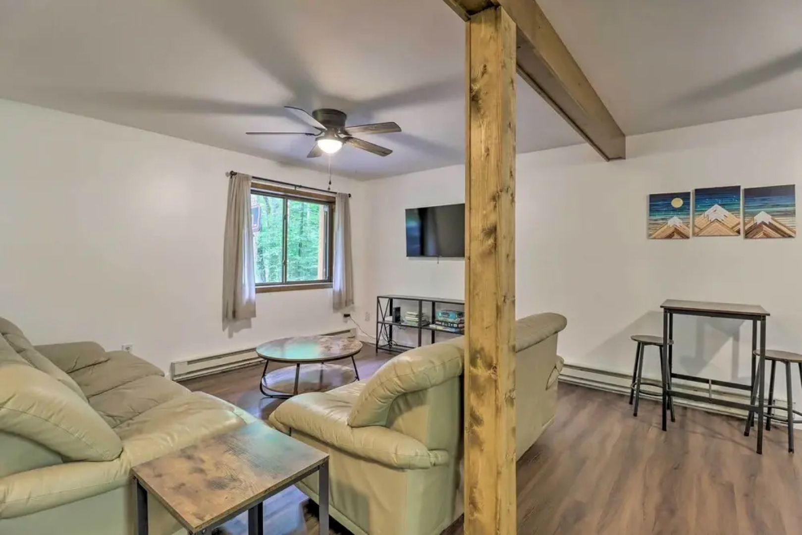 Pocono Lake Chalet w/ Deck, Fire Pit & Sunroom!