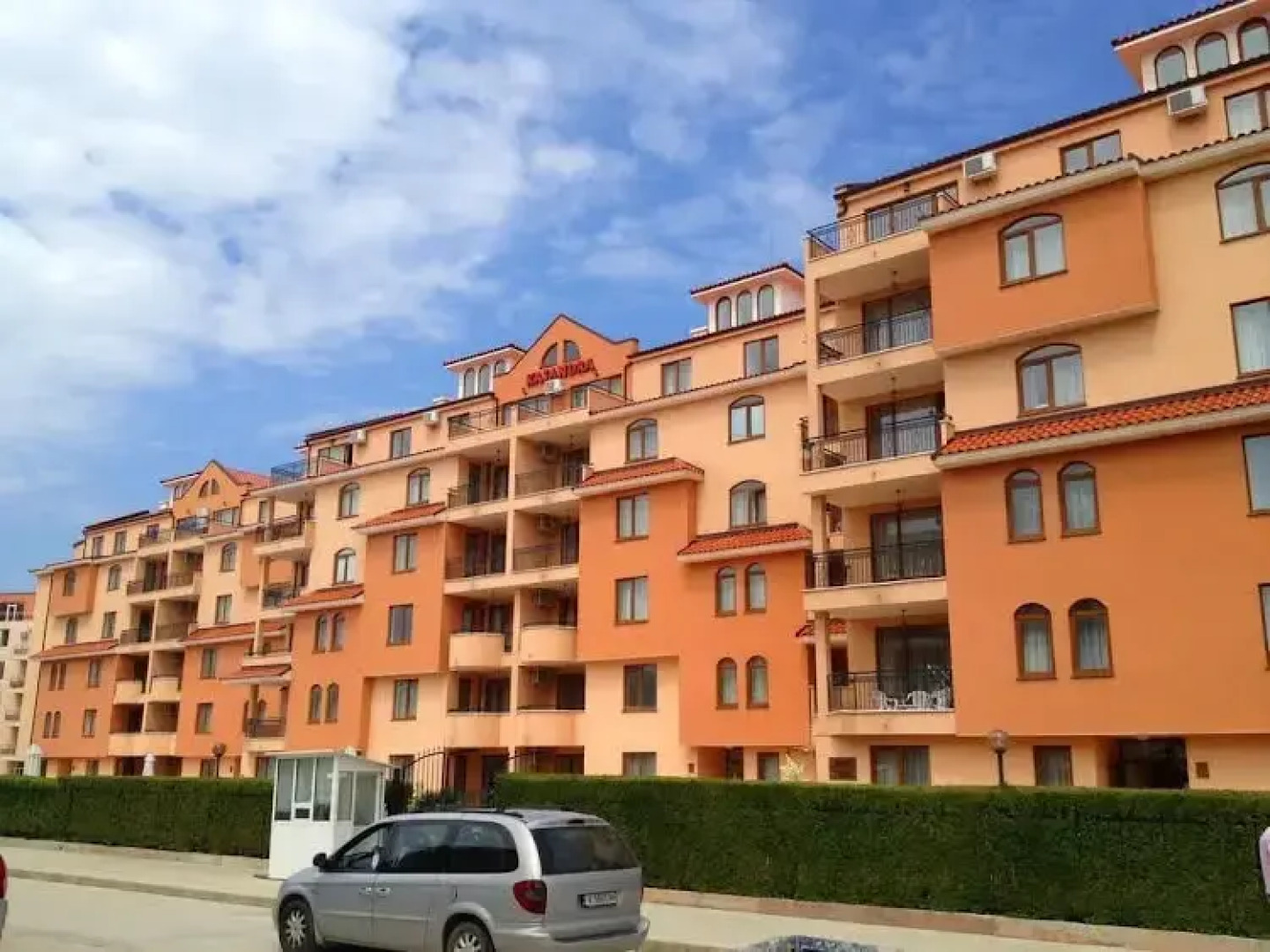 Nicol Apartment in Hermes Complex