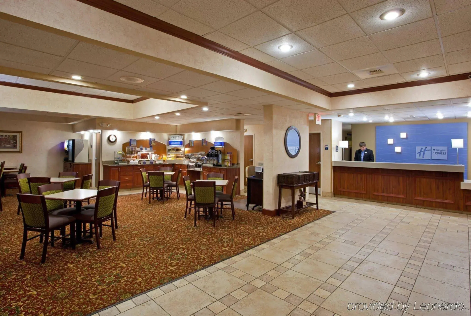 Holiday Inn Express & Suites Dayton-Huber Heights by IHG
