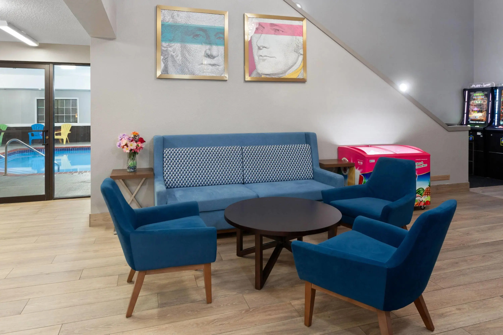 AmericInn by Wyndham Reedsburg