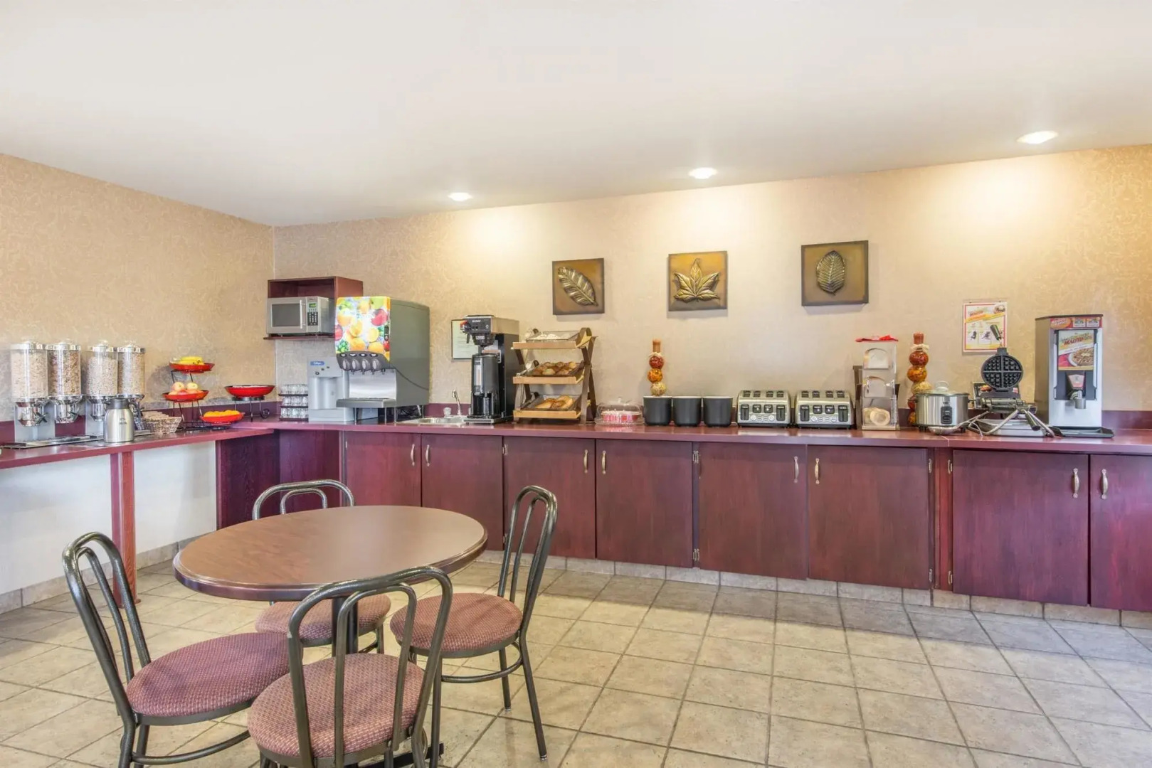 Ramada by Wyndham Lloydminster