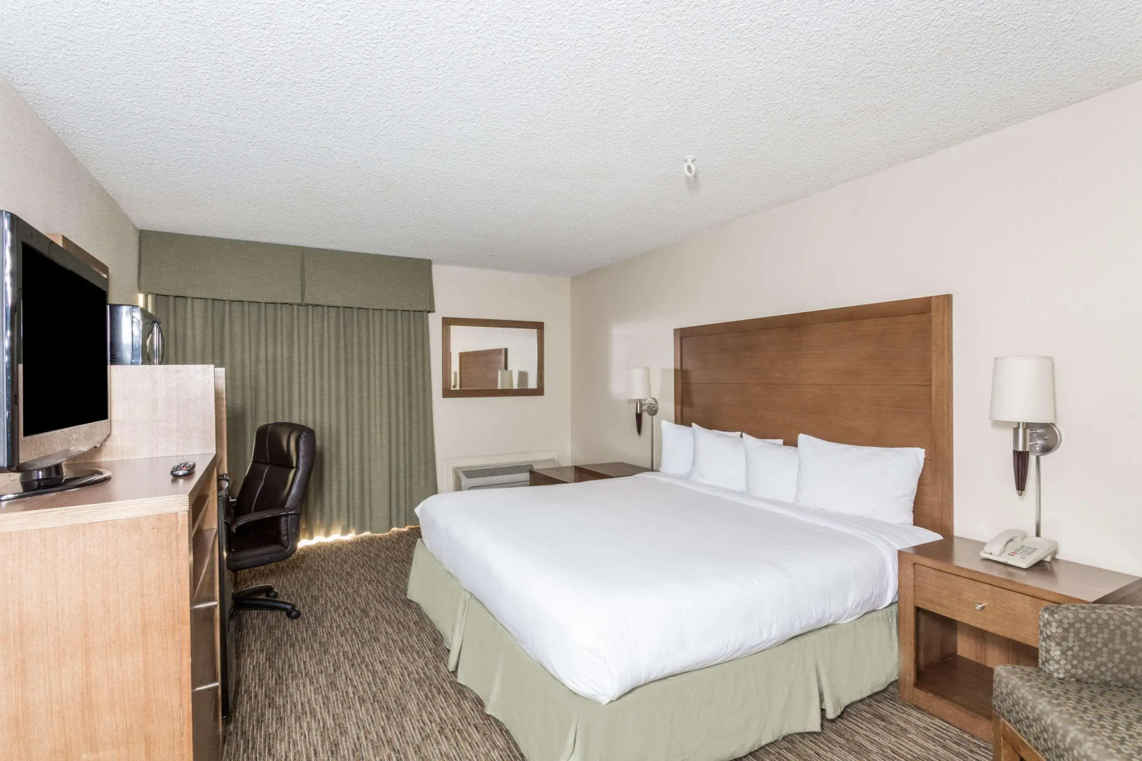 The Grand Inn