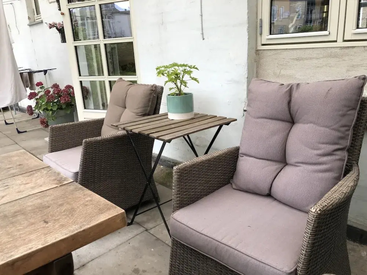 Davaa’S Bed and Breakfast