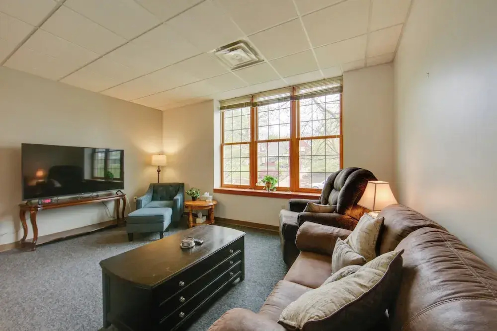 Pet-friendly New Kensington Apt w/ Shared Perks