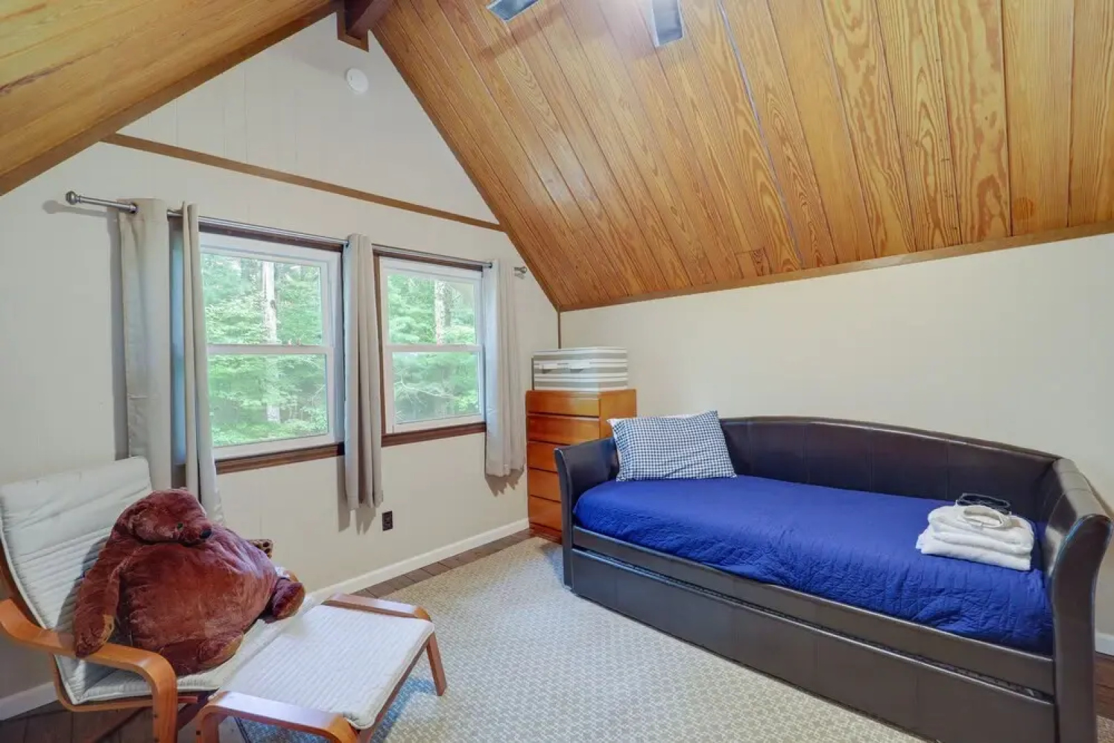Deck, Fire Pit, & Grill: Beech Mountain Chalet