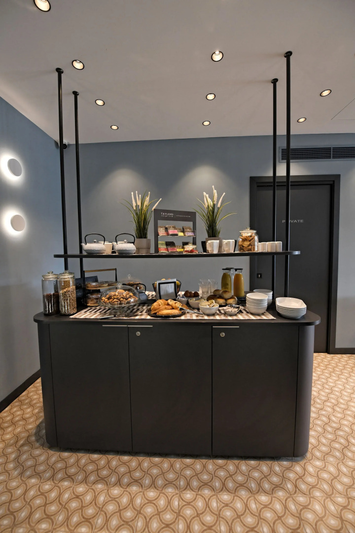 Victoria by Petit Chic