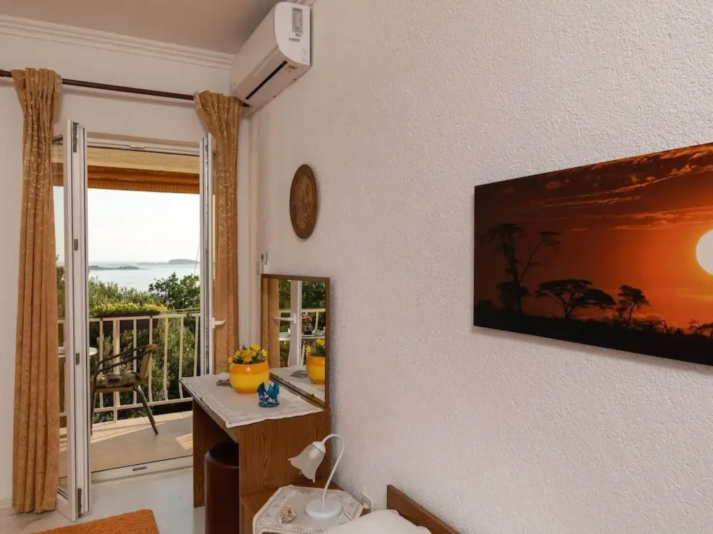 Apartments Belenum - Double Room With Balcony and Sea View