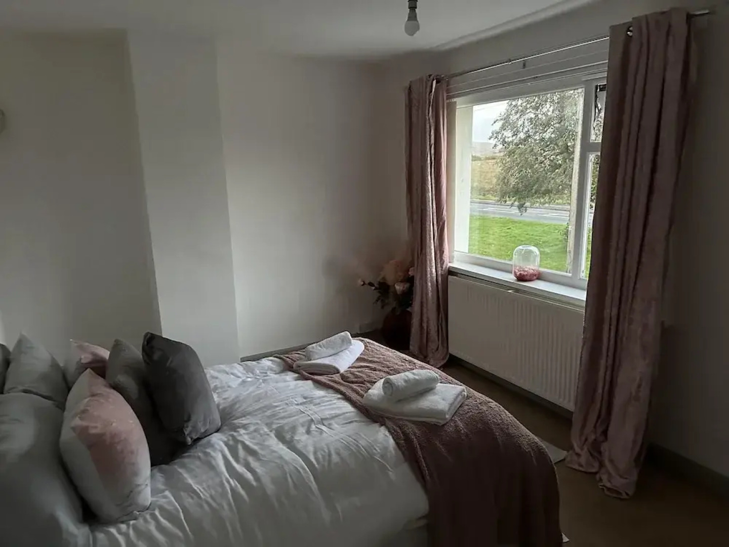 Captivating 1-bed House in Ammanford