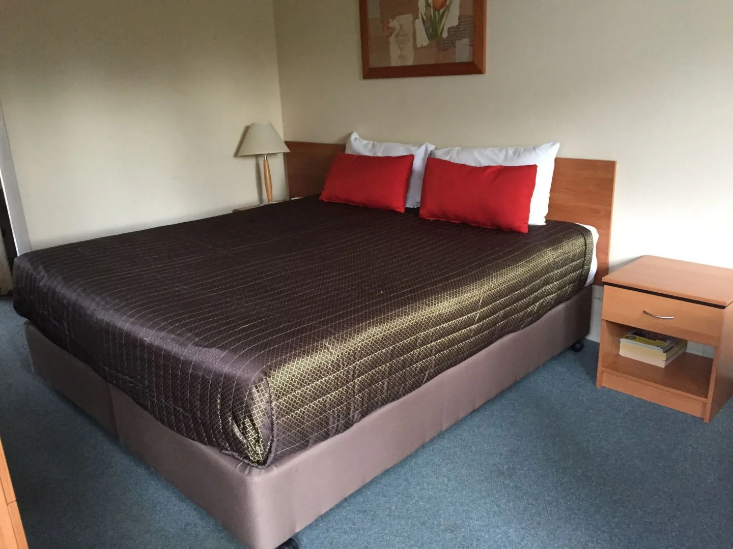 Peninsula Nelson Bay Motel and Serviced Apartments