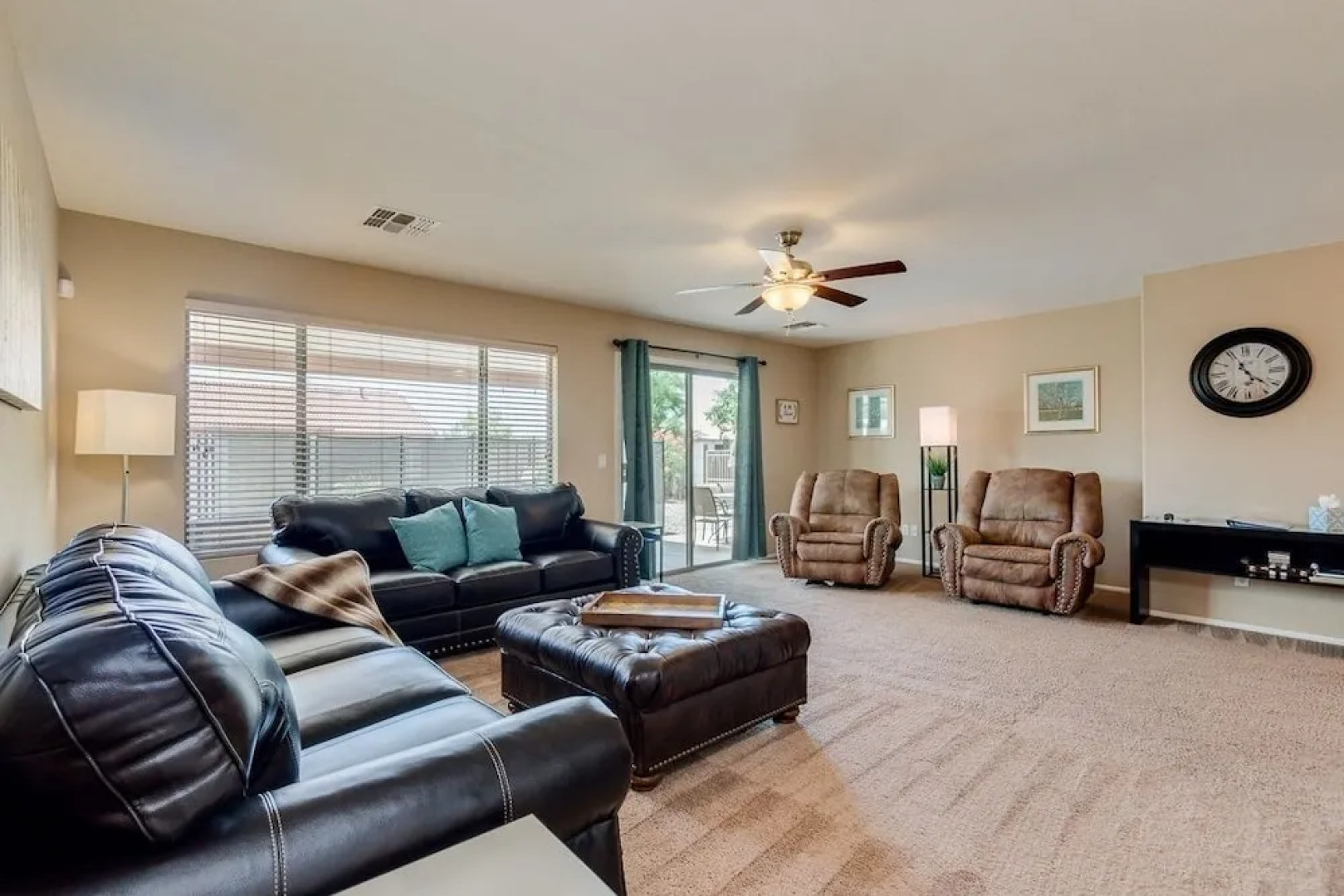 Stratford Place - 4 Br home by RedAwning