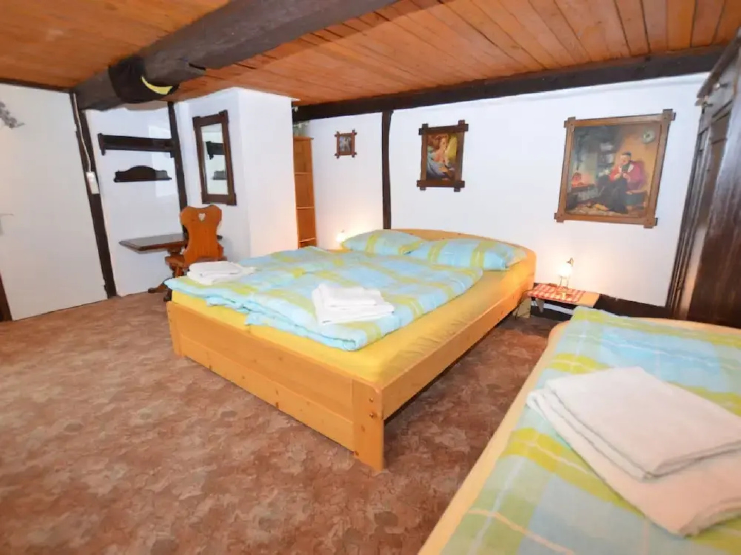 Chalet in Ore Mountains Near Ski Slopes