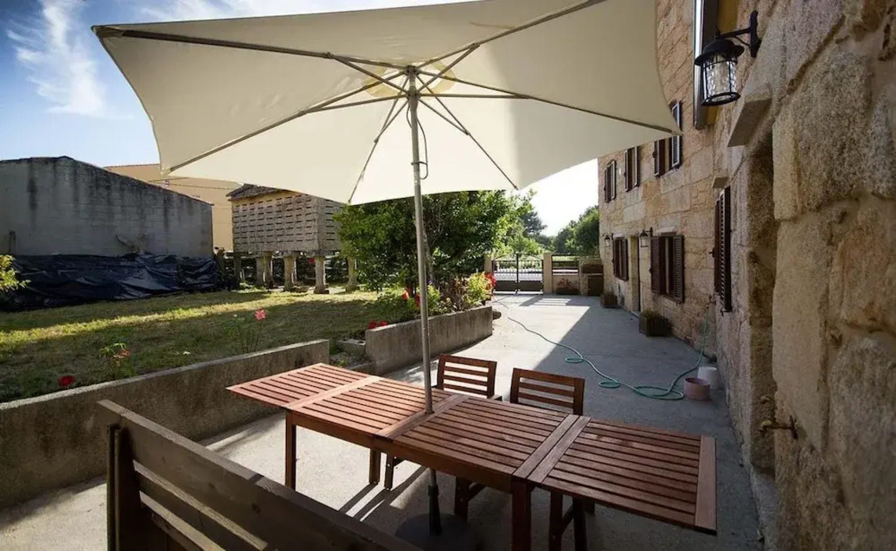 106091- House in Carnota