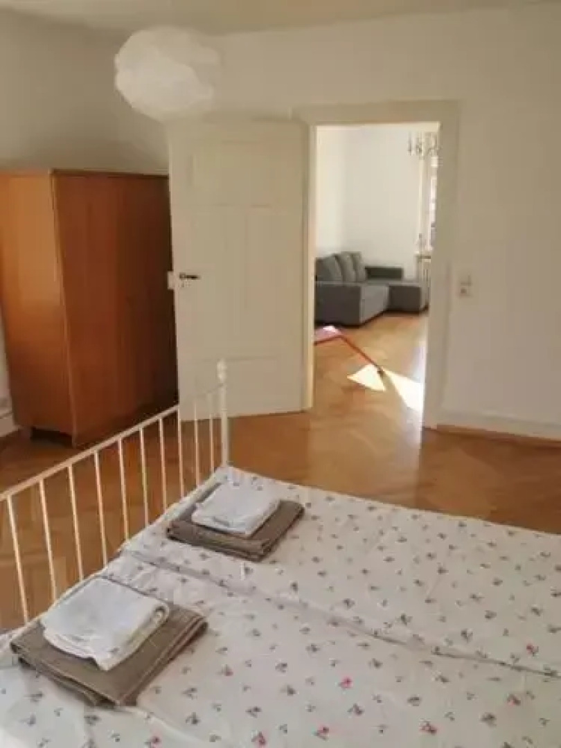 Stilvolle Wohnung mit Garten