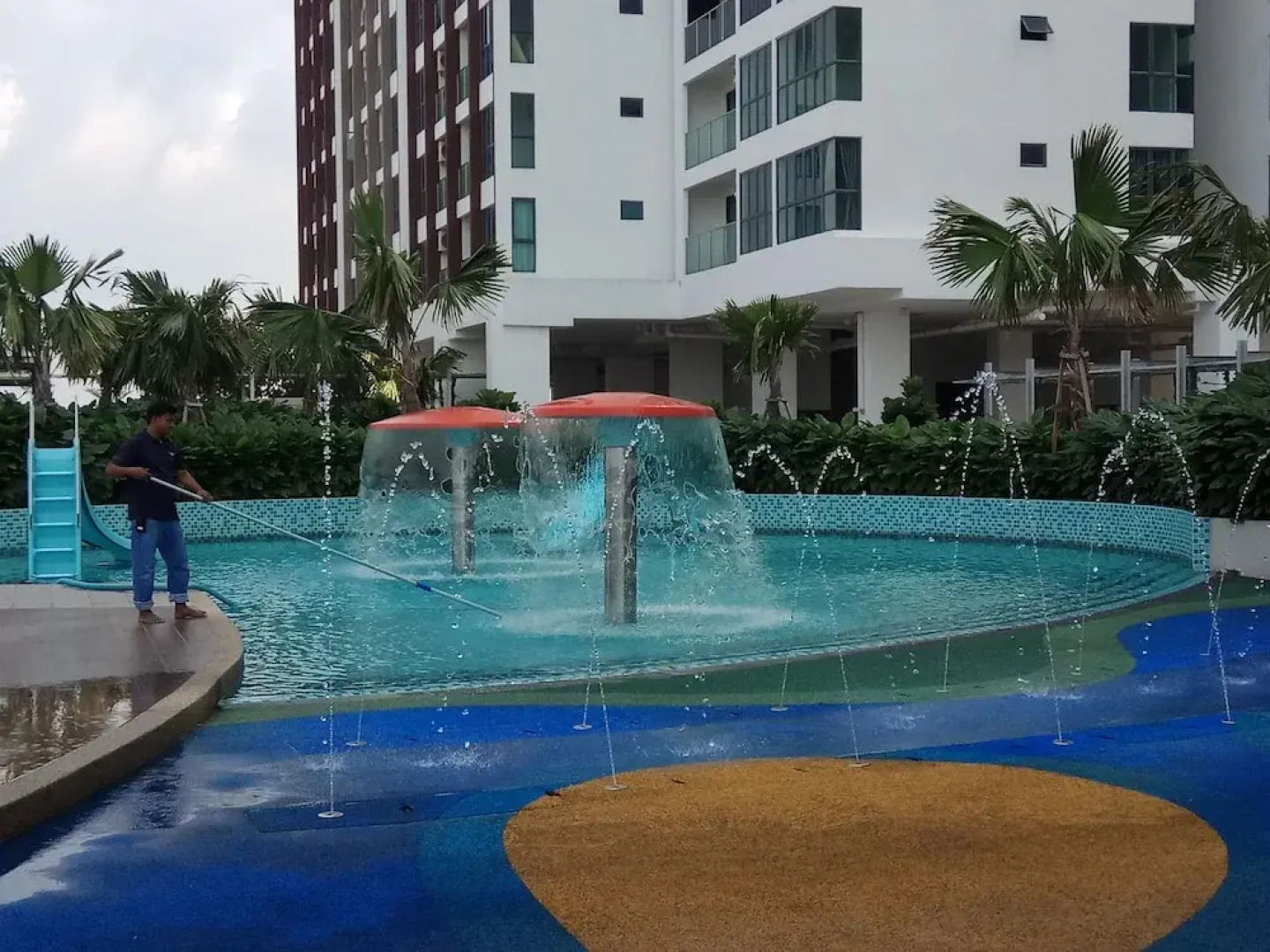 One Amerin Mall Residence Balakong