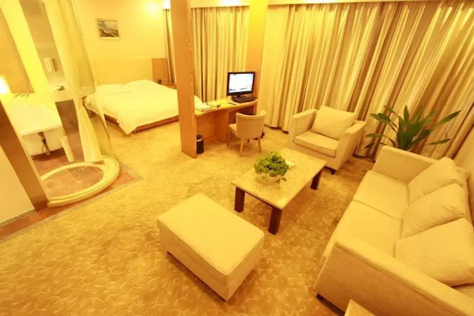 Xi'an Feilu Business Hotel