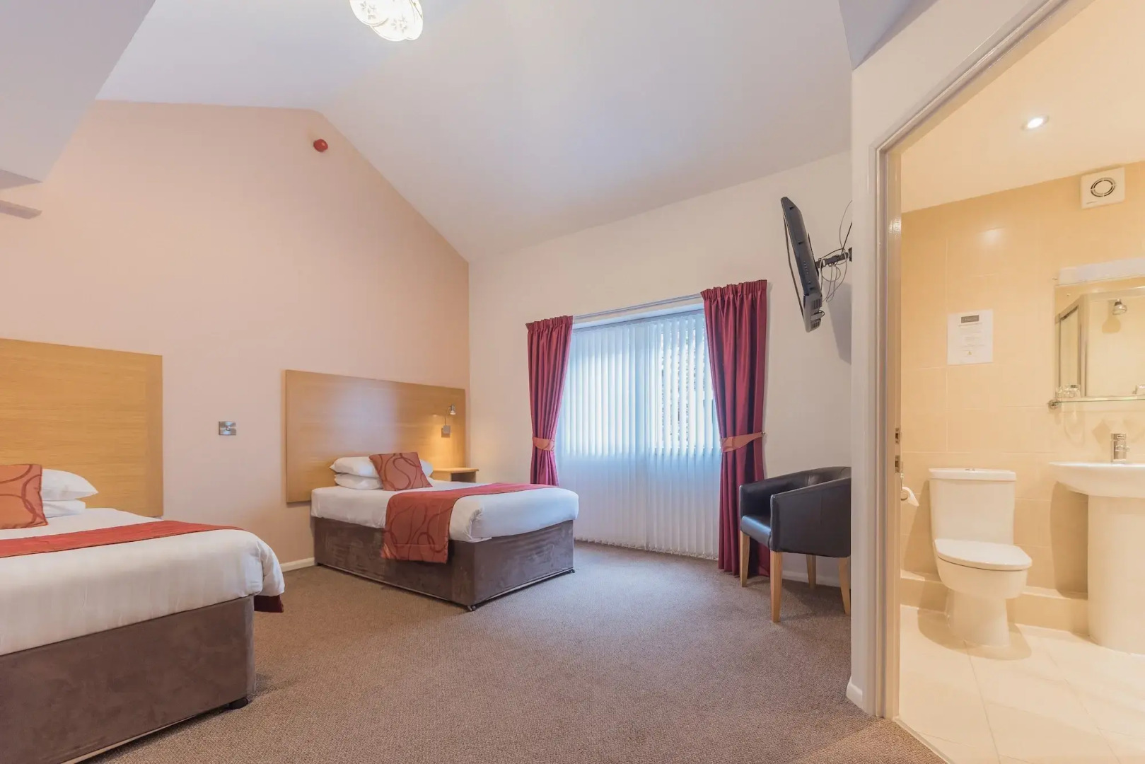 The Old Ginn House Inn