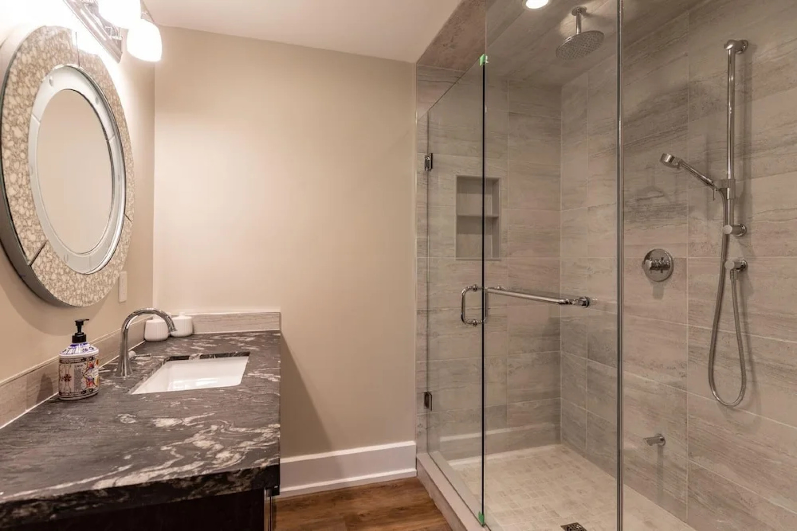 Villa Vista - Fabulous new Home Overlooking the Golf Course in Port Carling