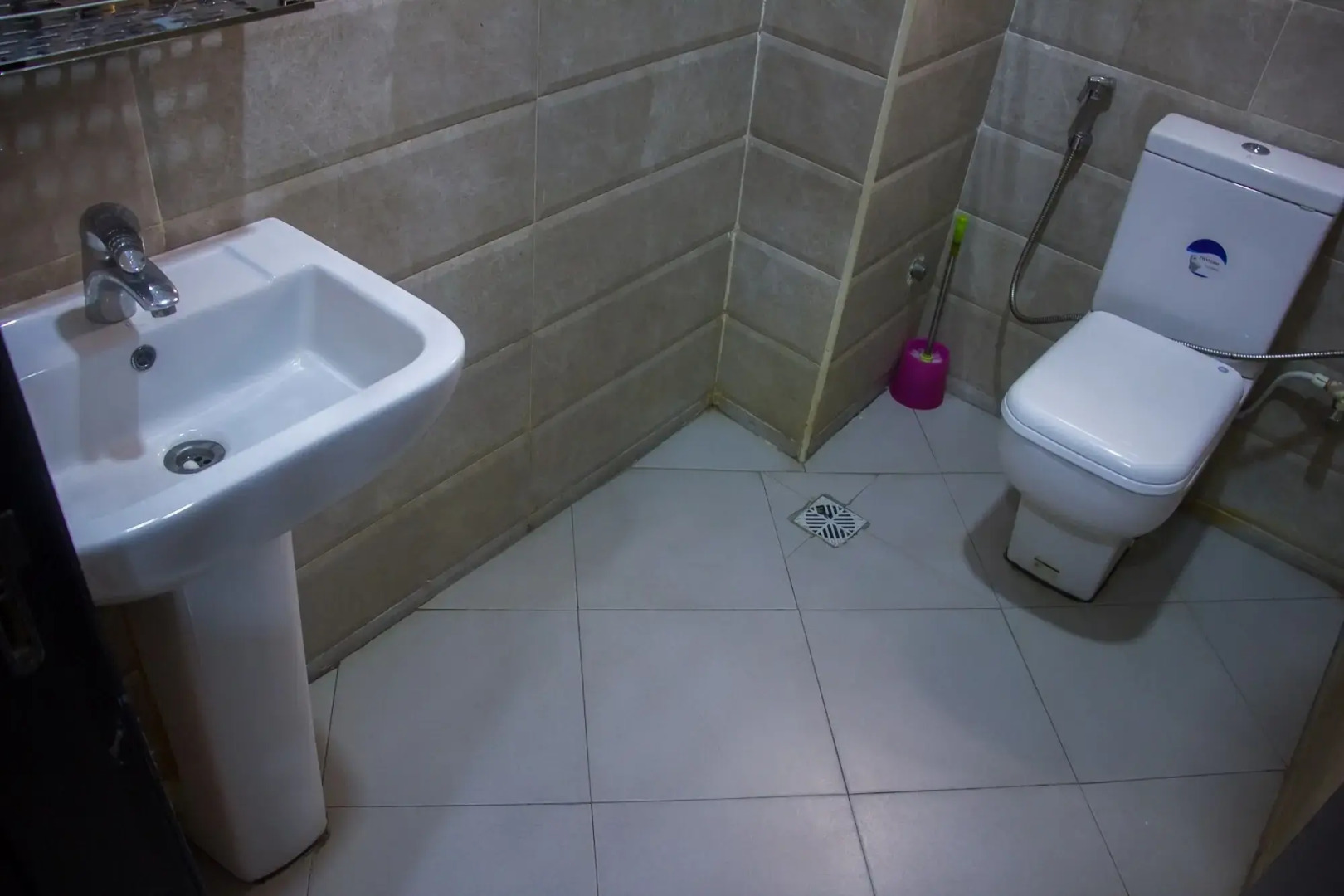 Sweet Season Luxury Suites