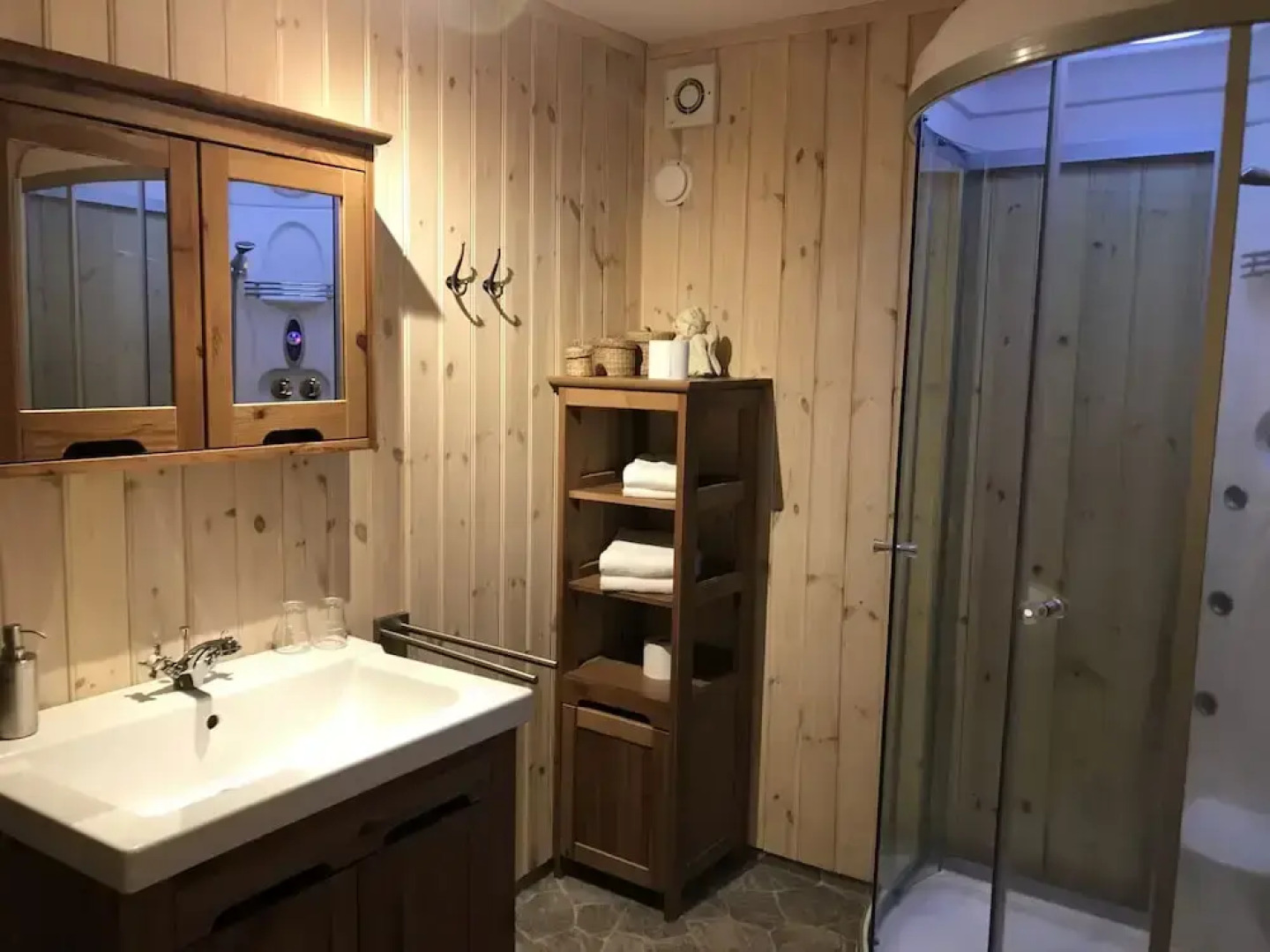 Dalen Bed & Breakfast