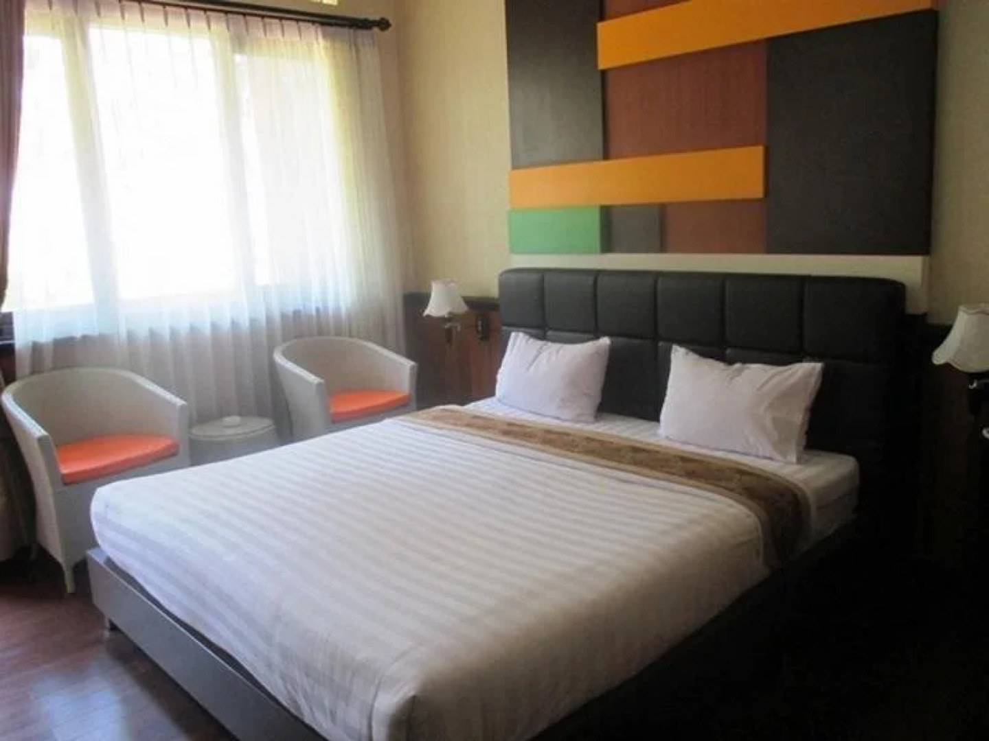 Rollaas Hotel and Resort