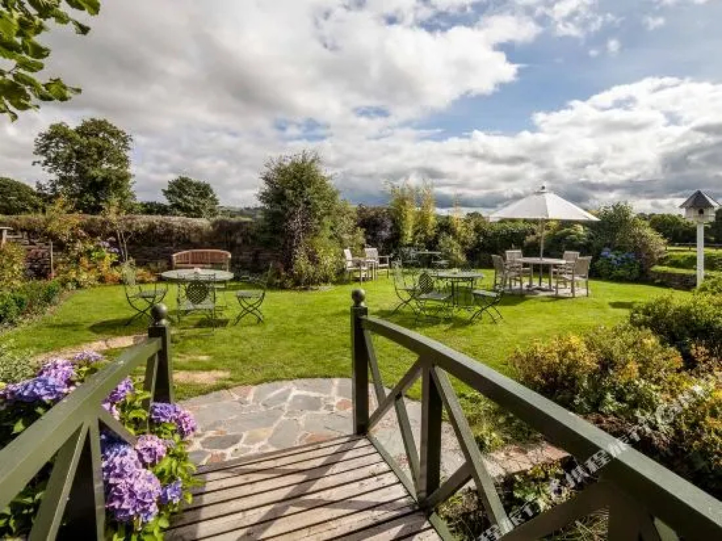 The Elephant's Nest Inn