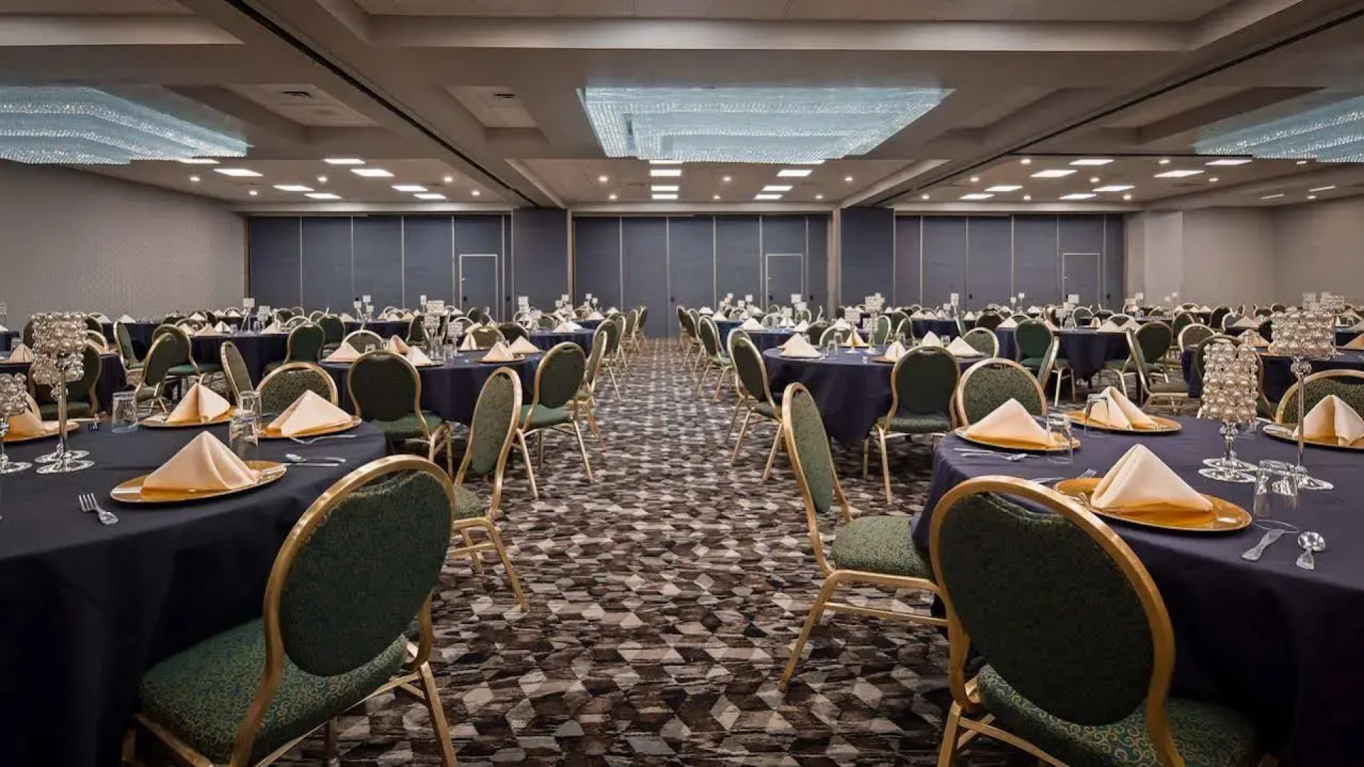 M Hotel & Conference Center