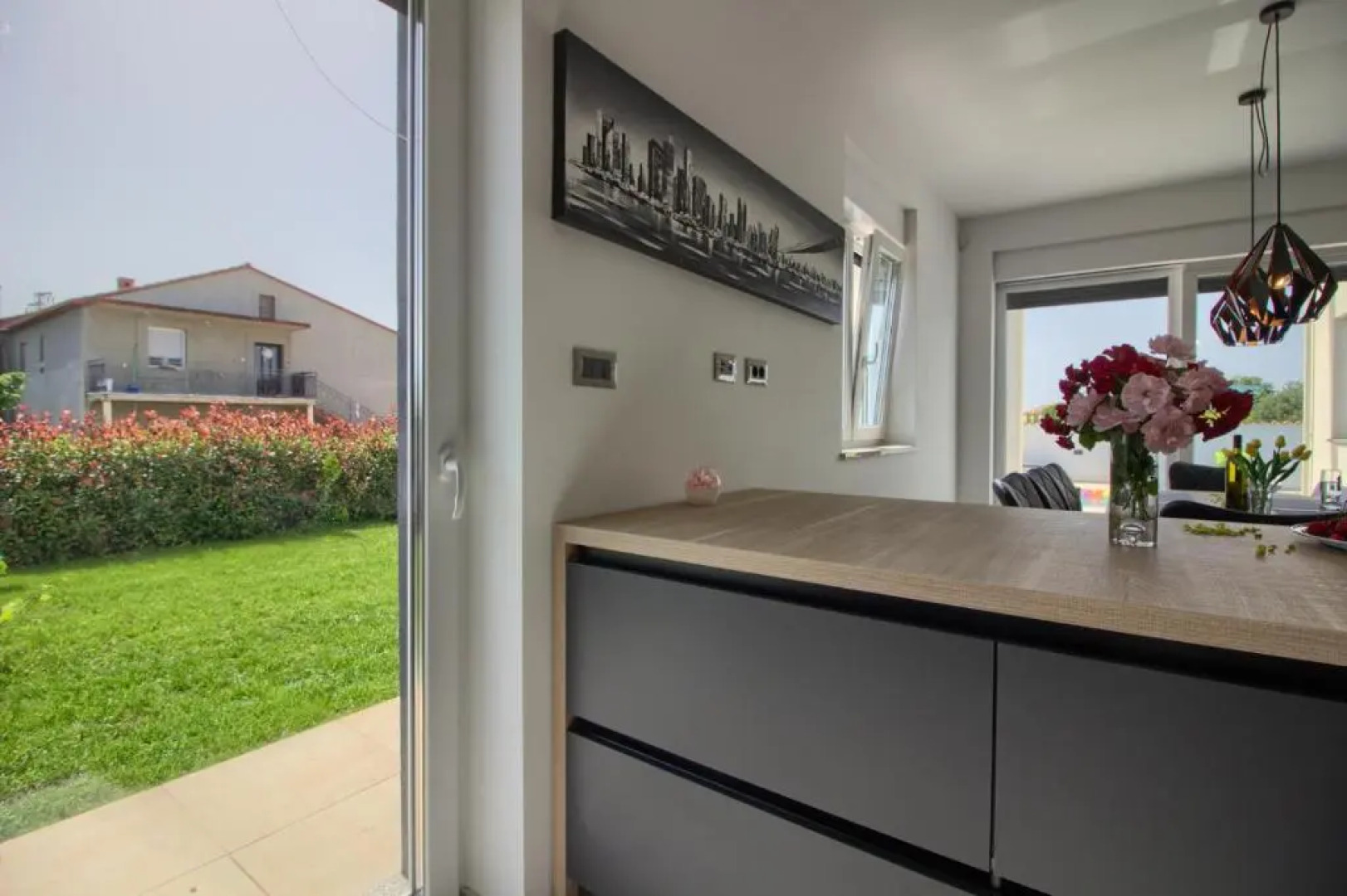 Modern villa Nerina with private pool near Pula