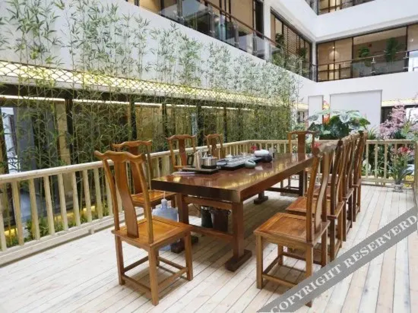 Shangdong Business Hotel