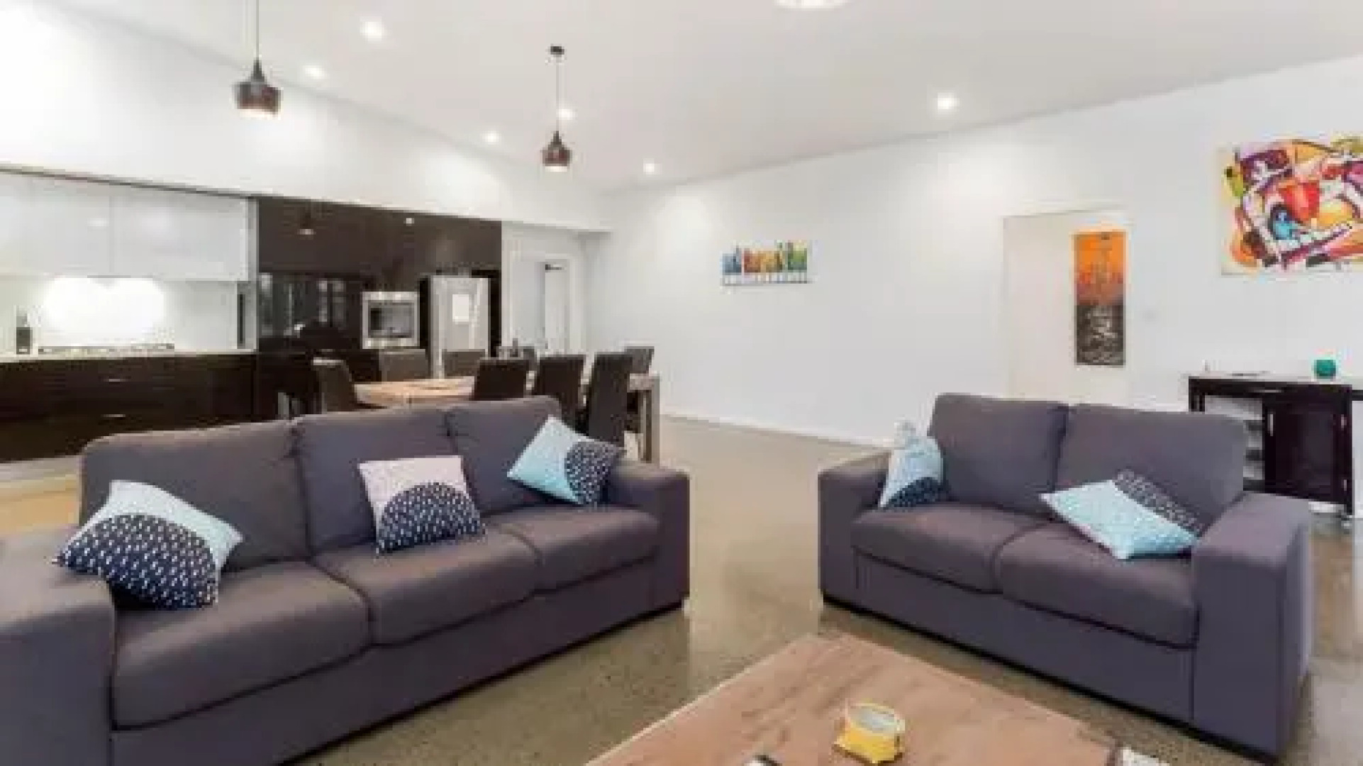 Great Ness Beachhouse - WiFi - Pet-Friendly