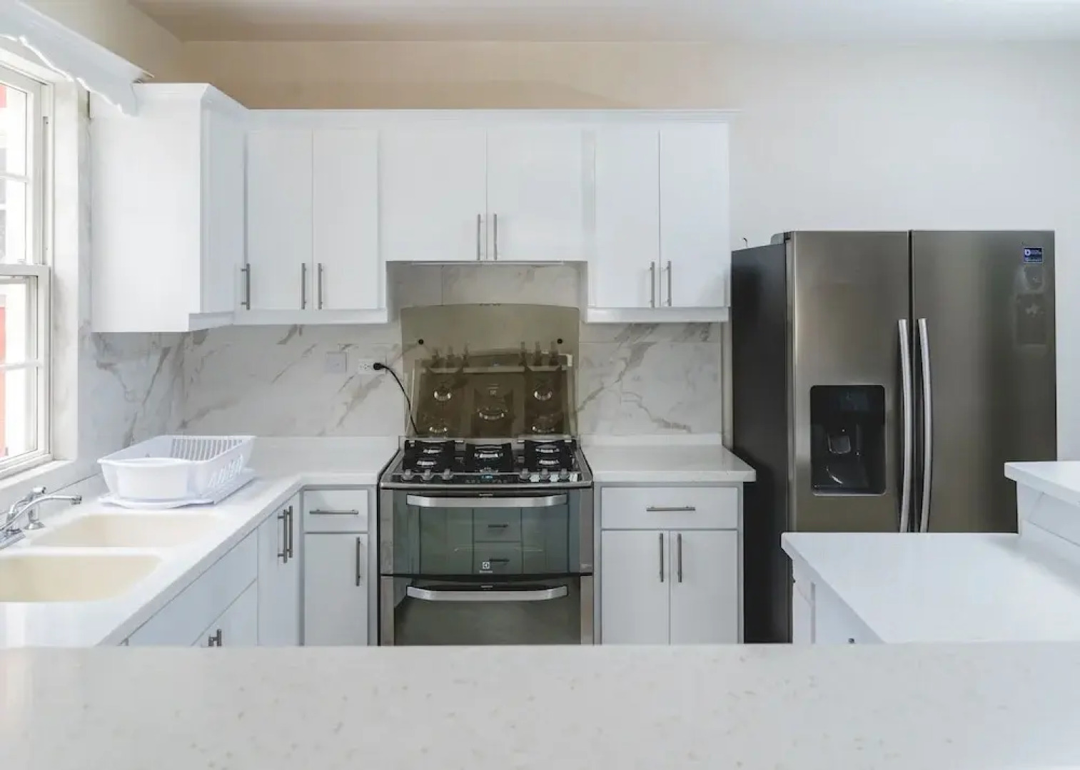 Ez Living Apartments