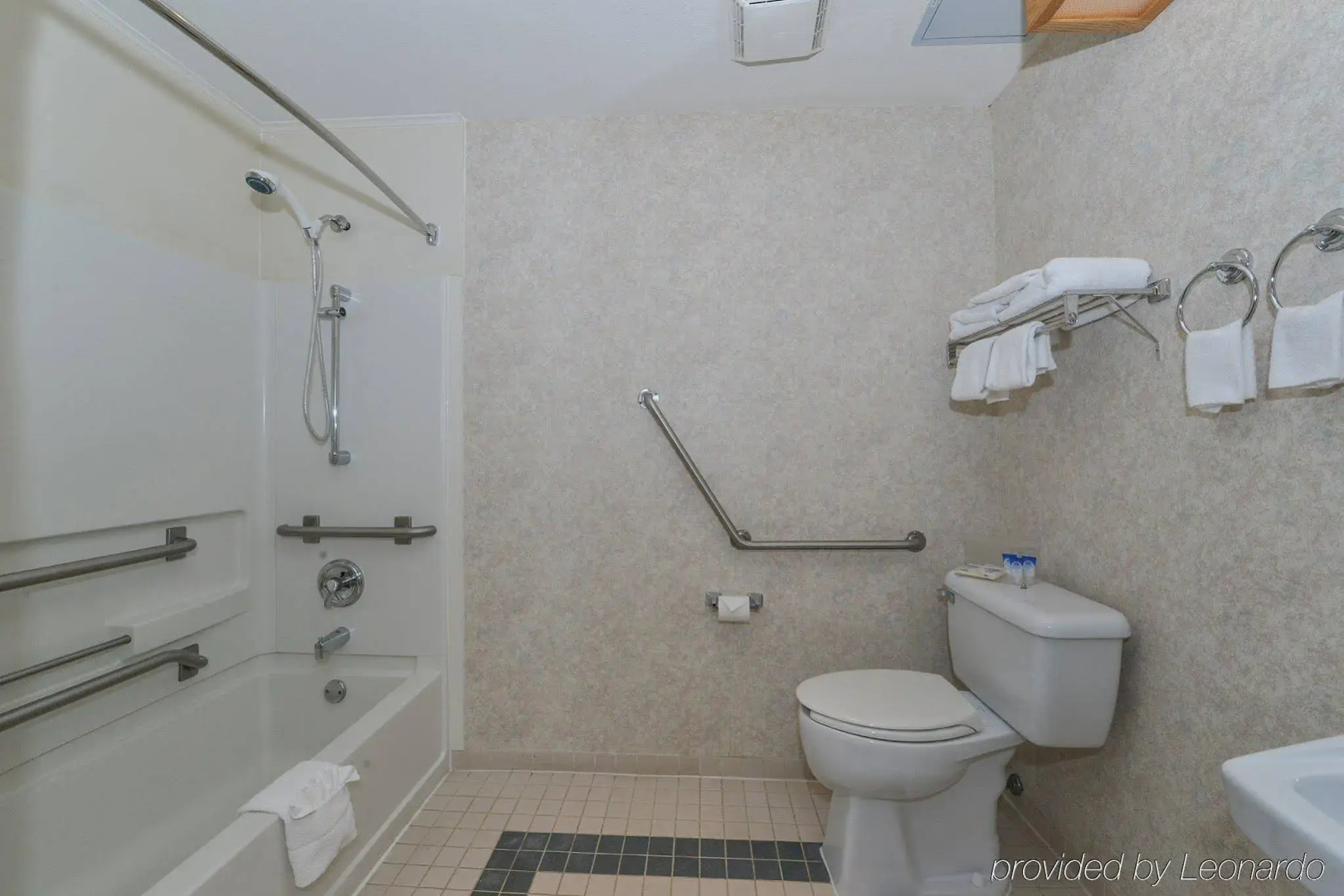 Canadas Best Value Inn - Langley / Vancouver