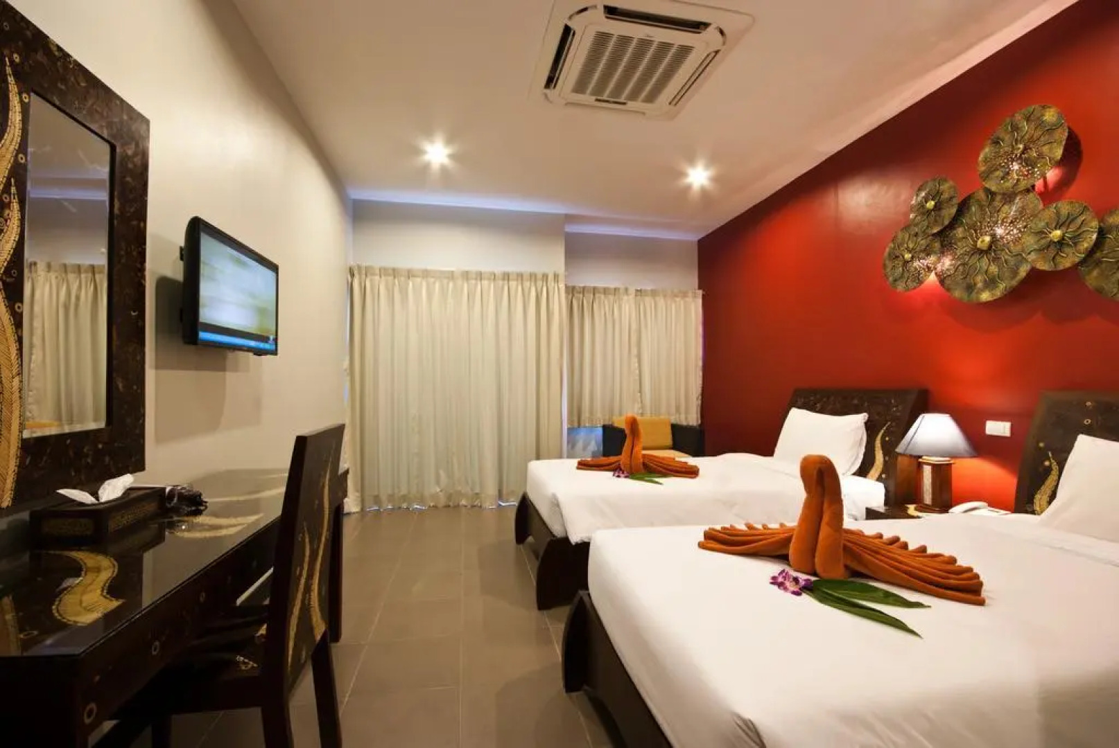 YouDee Hotel Patong (formerly Meir Jarr Hotel)