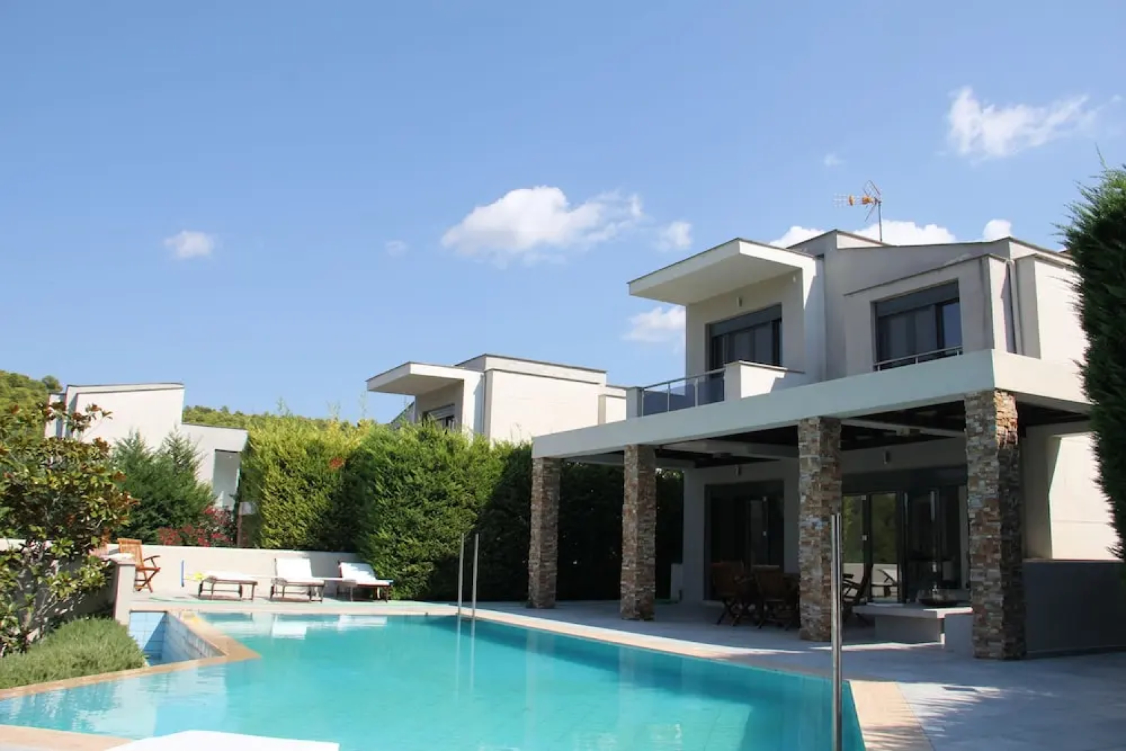 Sani Villa
