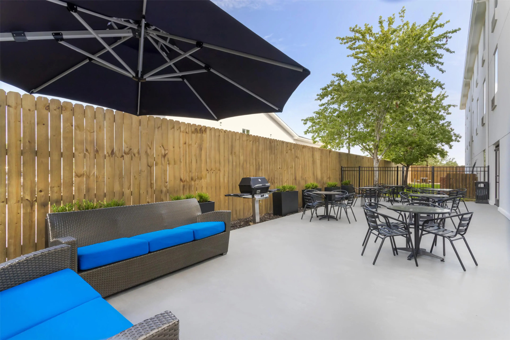 Best Western Plus Executive Hotel & Suites