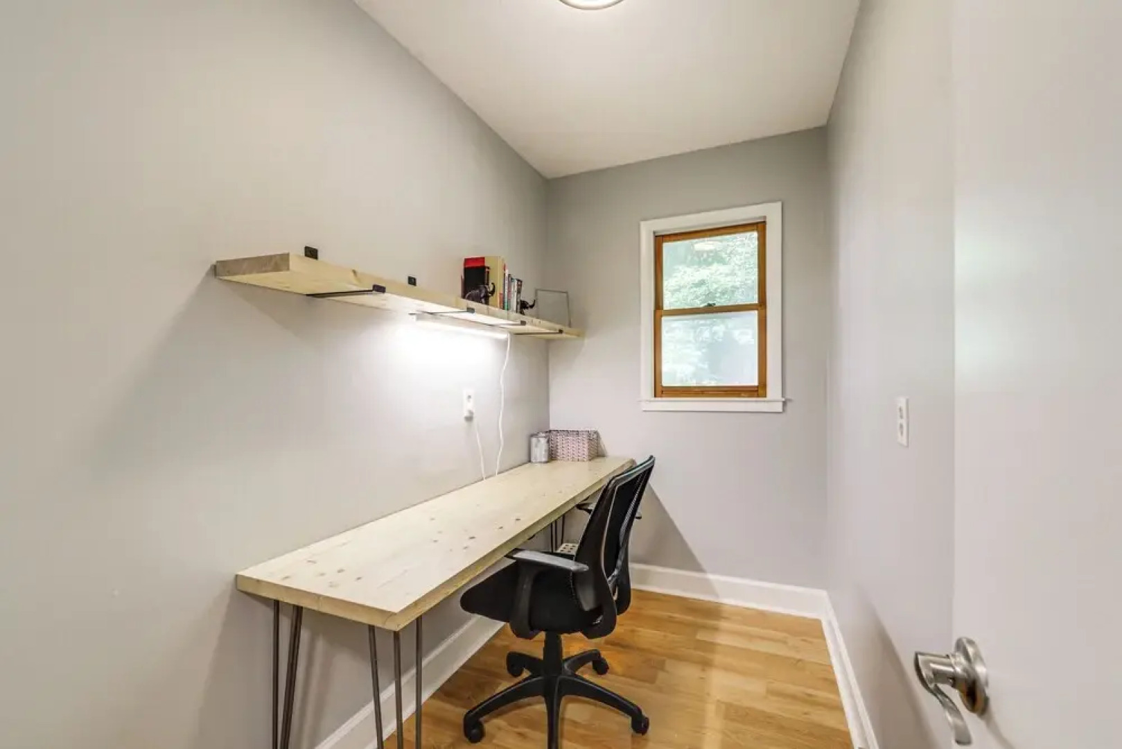 Maggie Valley Cottage w/ Hot Tub & Creek View!