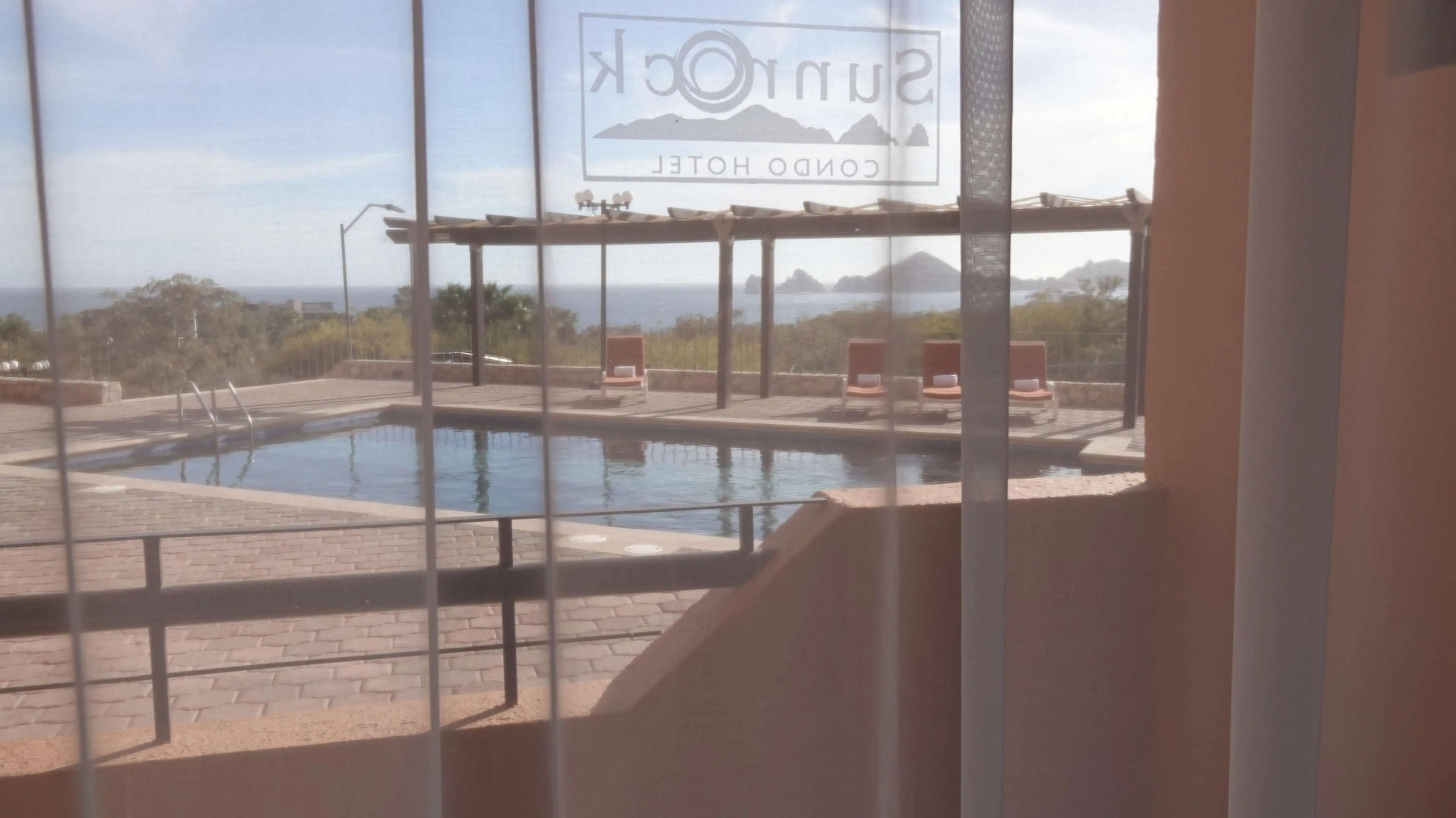 Sunrock Hotel and Suites