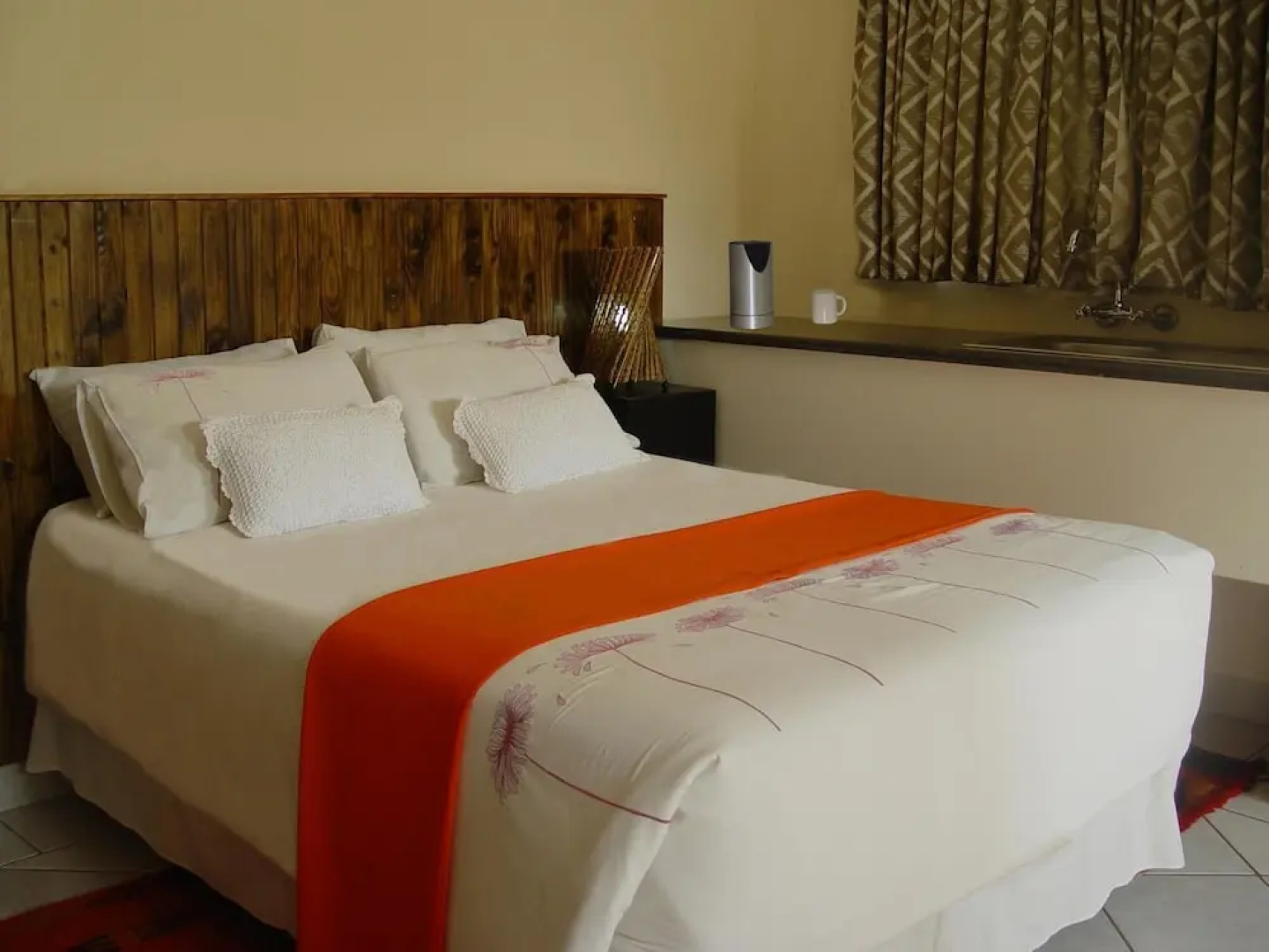 Esther's Lodge