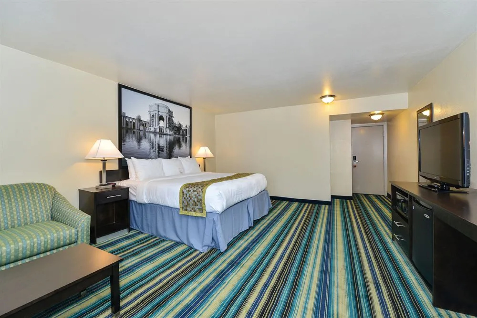 Super 8 By Wyndham Vallejo/Napa Valley