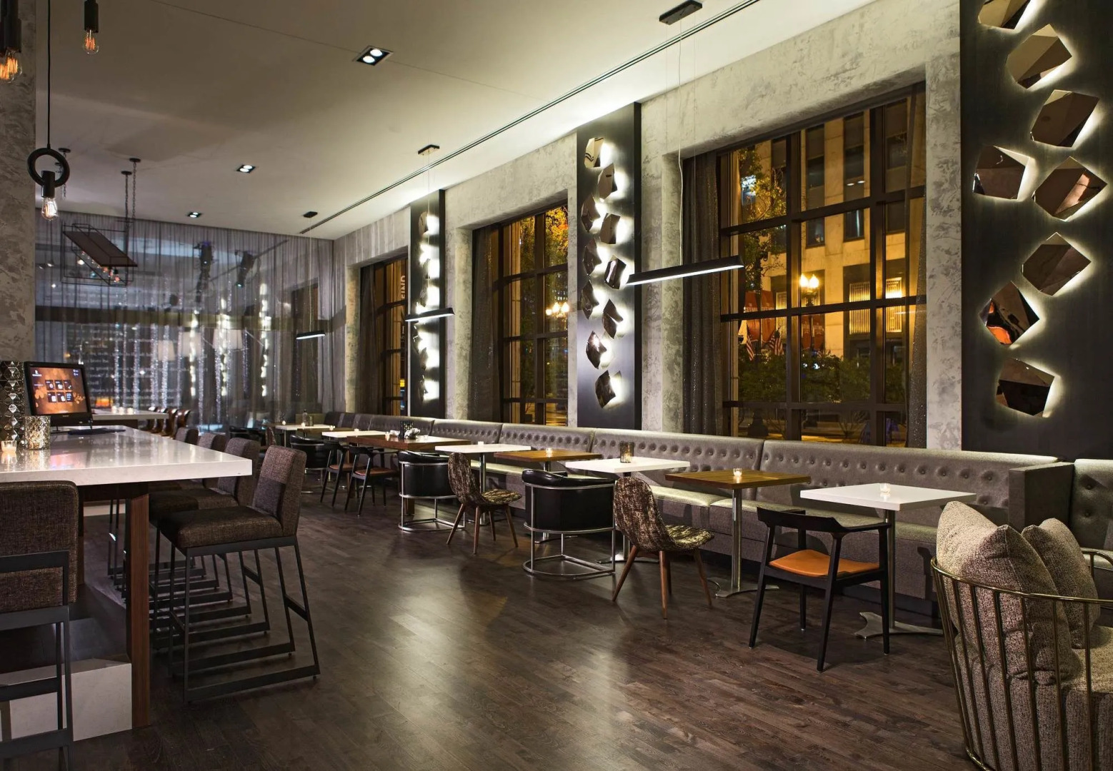 Renaissance Chicago Downtown Hotel