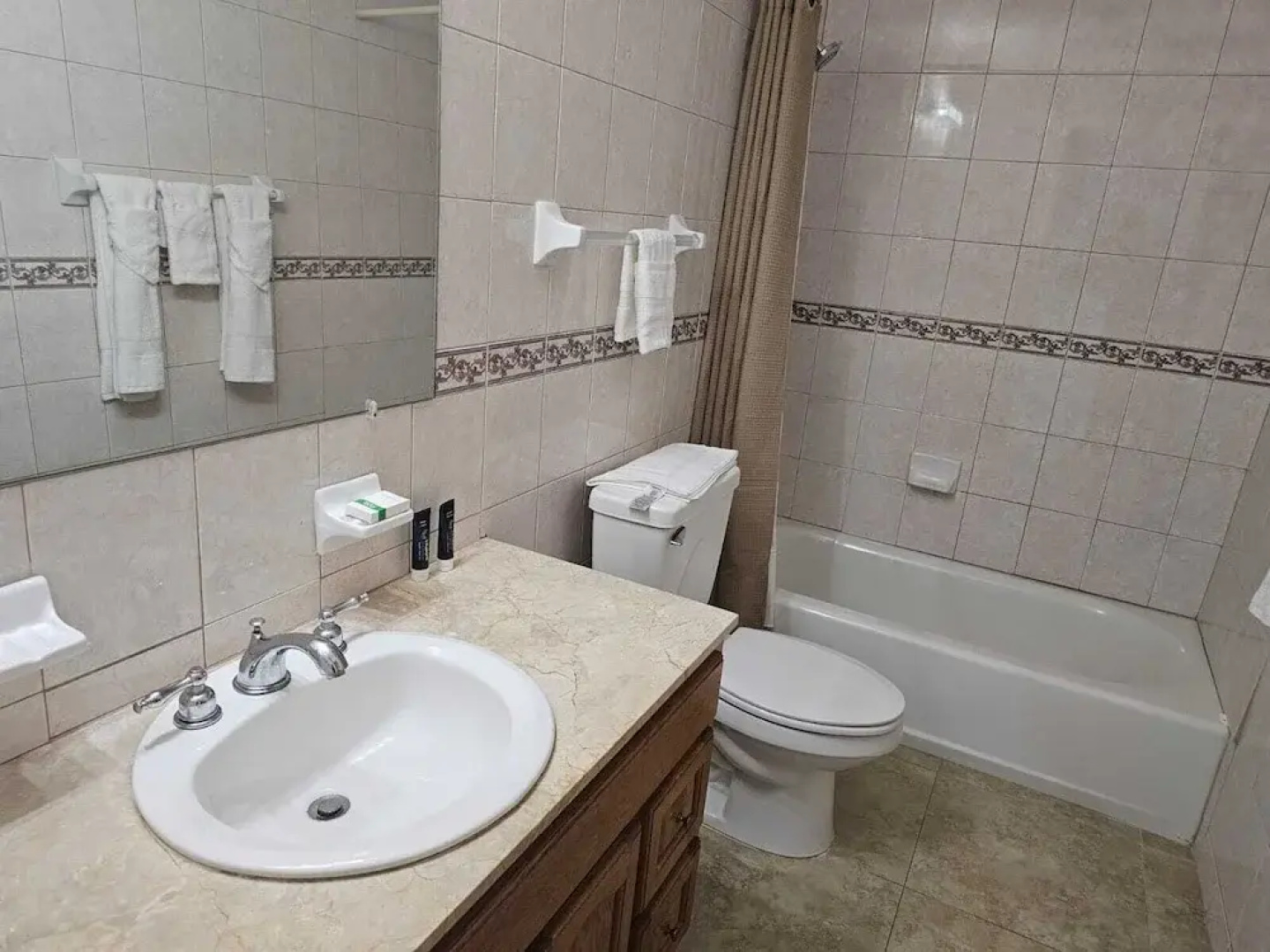 Aurela Residences
