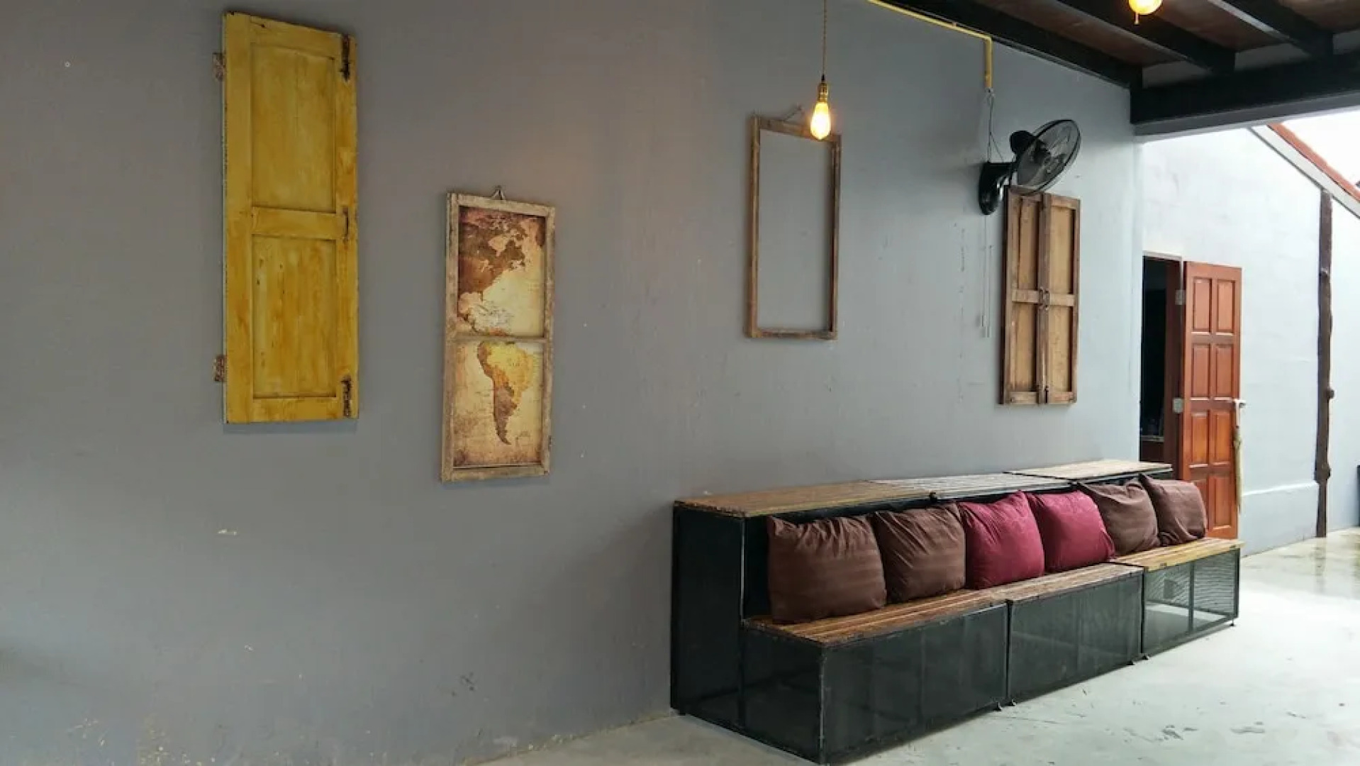 Vintage Wooden House 177