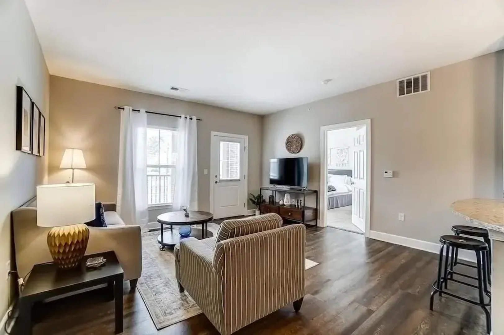 Walkable Pet-friendly 2BR 2BA On 1st Floor