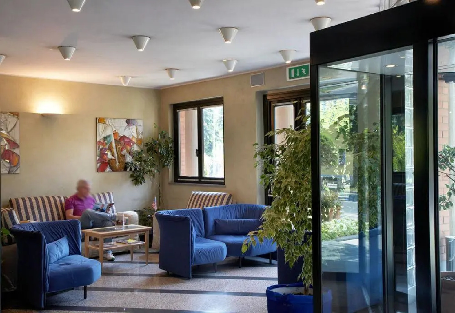 Pacific Hotel Airport