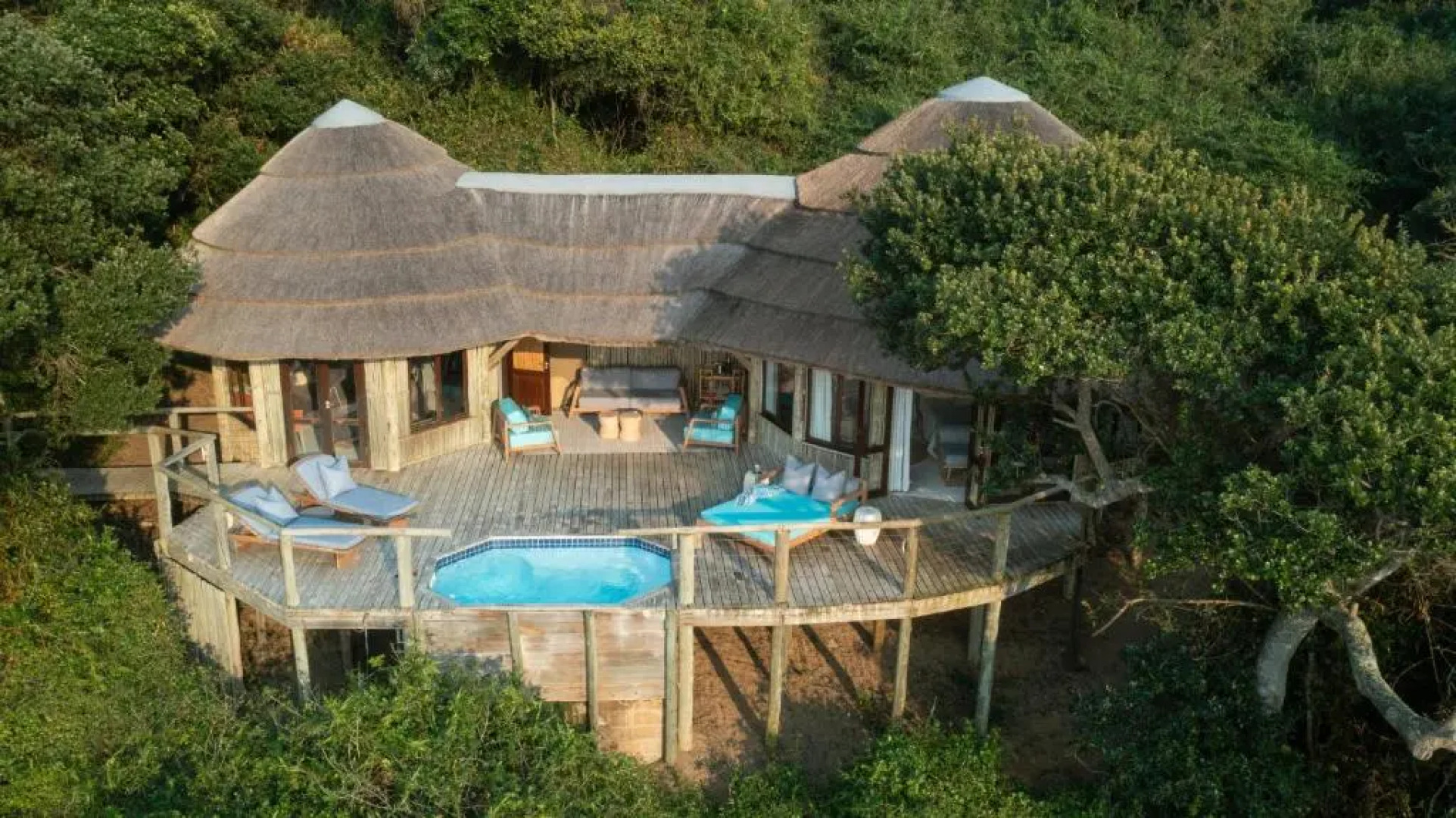 Thonga Beach Lodge