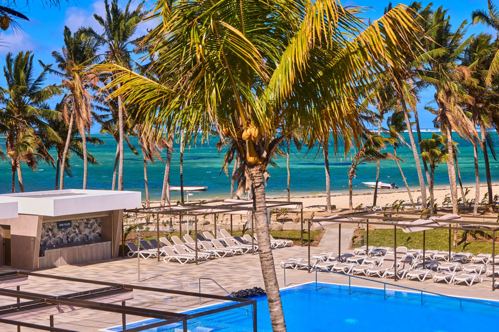 Отель Riu Turquoise