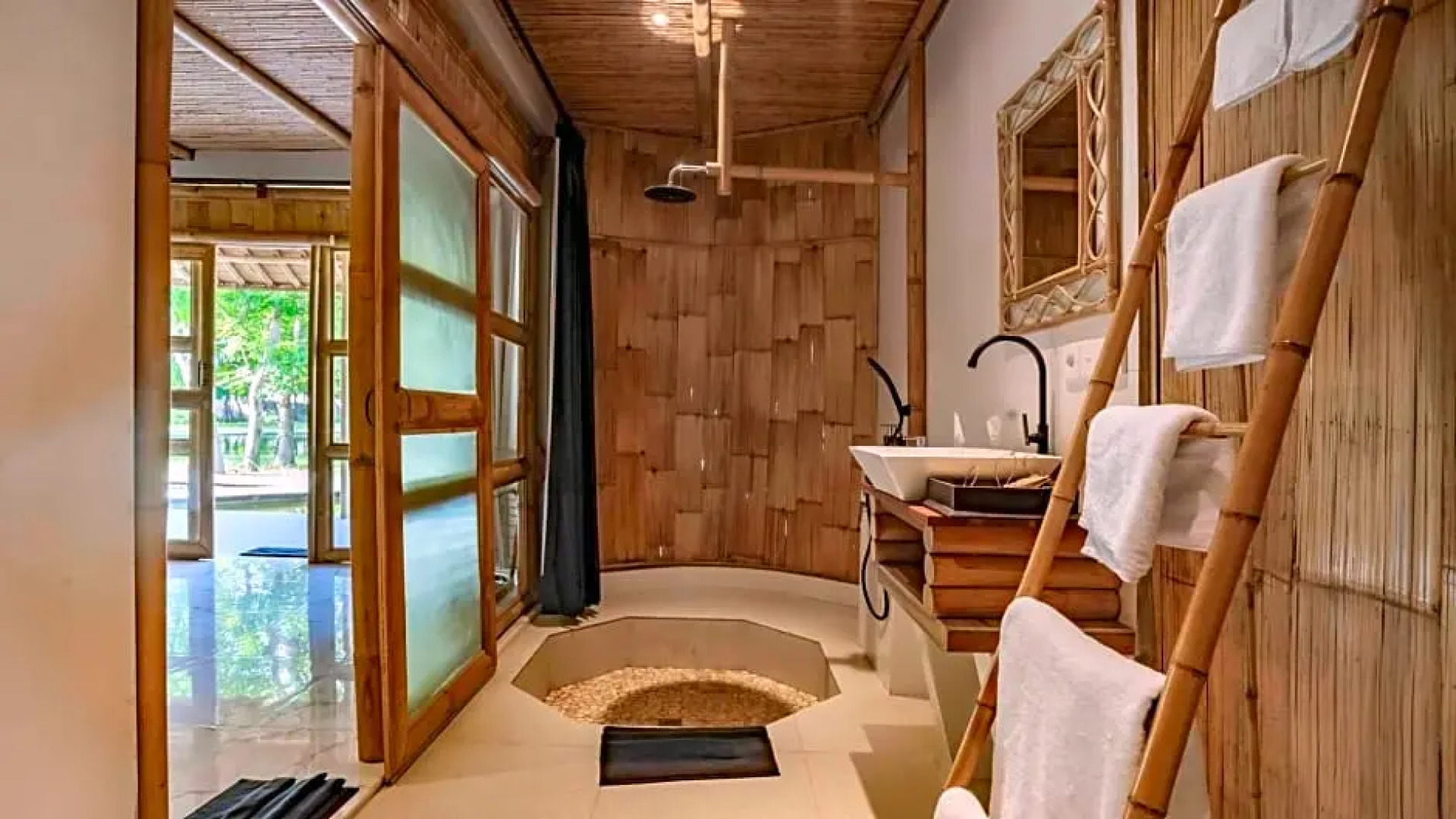 Pravasa Gili Resort by KajaNe