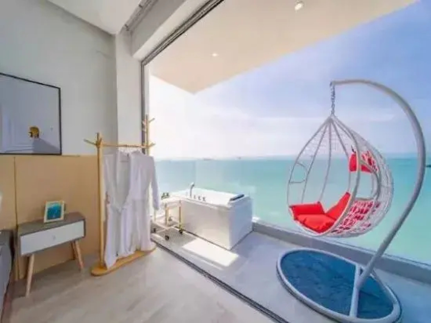 Beibuwan Yihao Zhijia Seaview Holiday Hotel