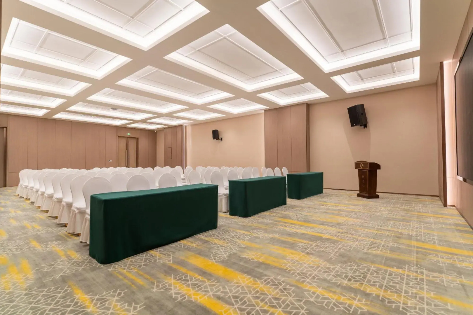 Excemon Xinjiang Yilite Hotel