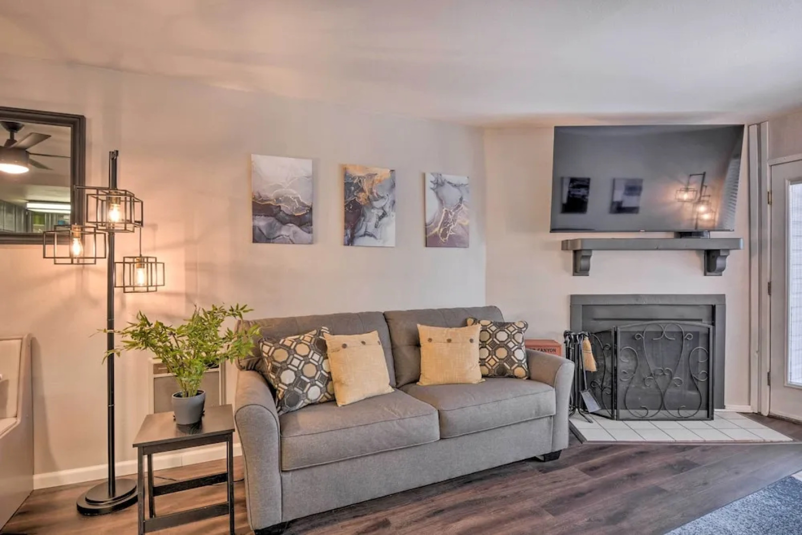 Sweet Skiers Escape < Half-mile to the Slopes!