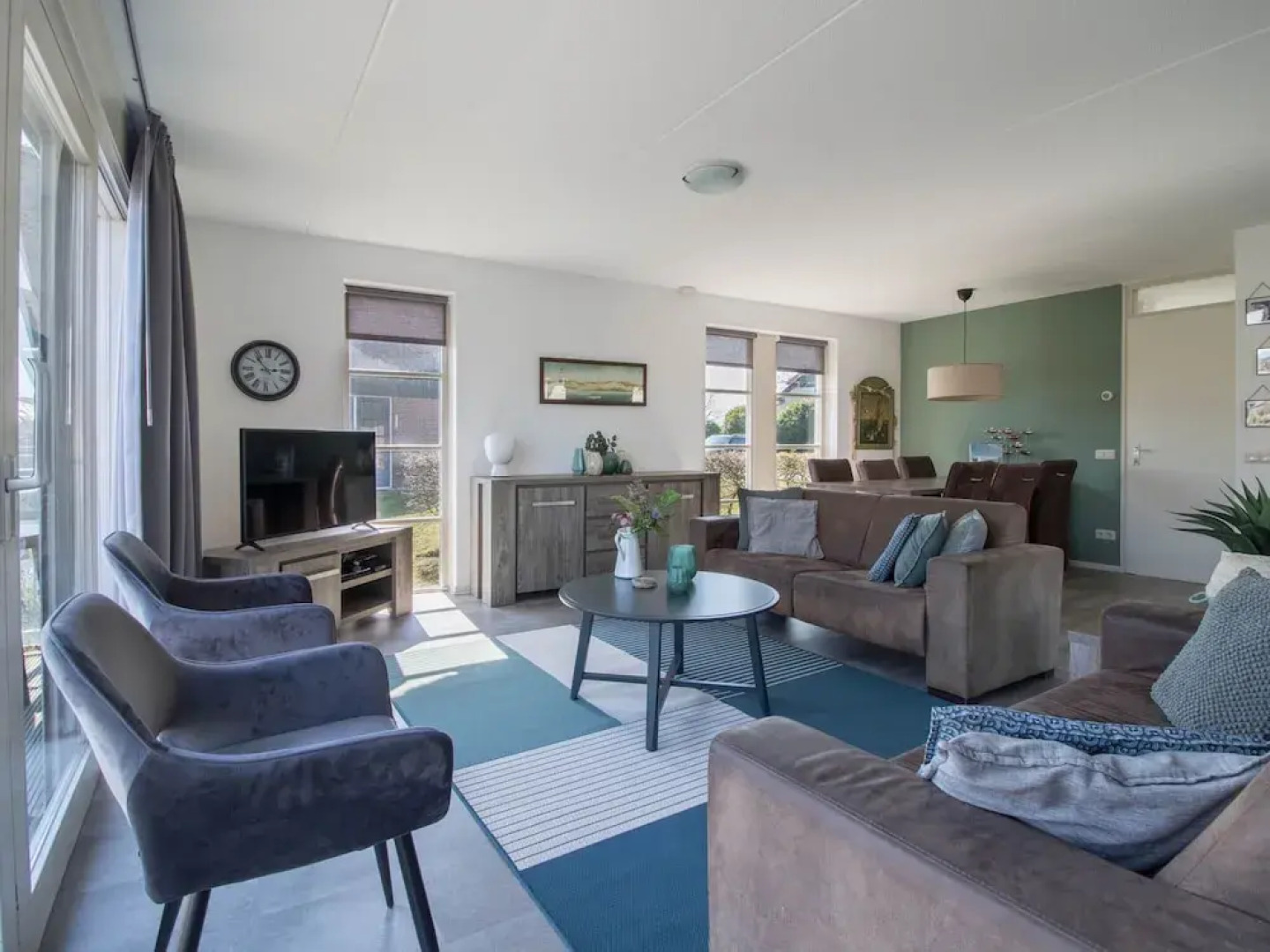 Thatched Villa by Ijsselmeer